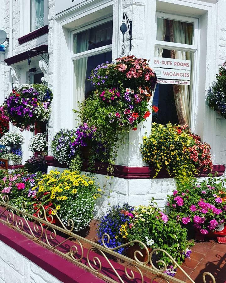 Rembrandt Guest House Great Yarmouth Exterior photo